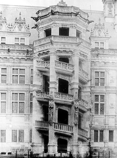 Aile François Ier, vue partielle de l'escalier