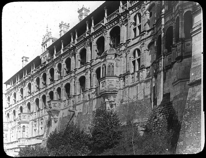 La façade extérieure de l'aile François Ier