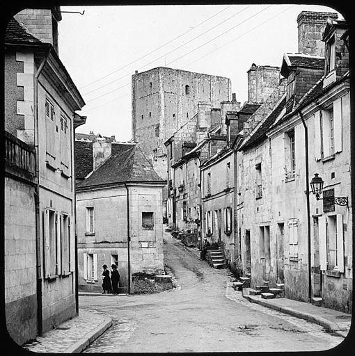 Le donjon vu de la ville au sud