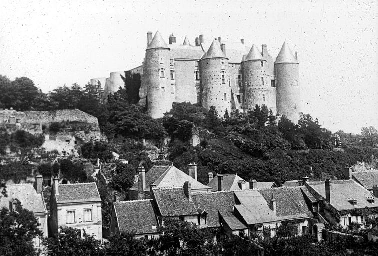 Le château vu de la ville