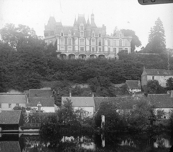 Vue prise des bords du Loir