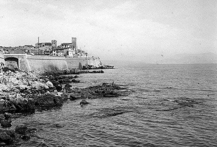 Vue prise du port