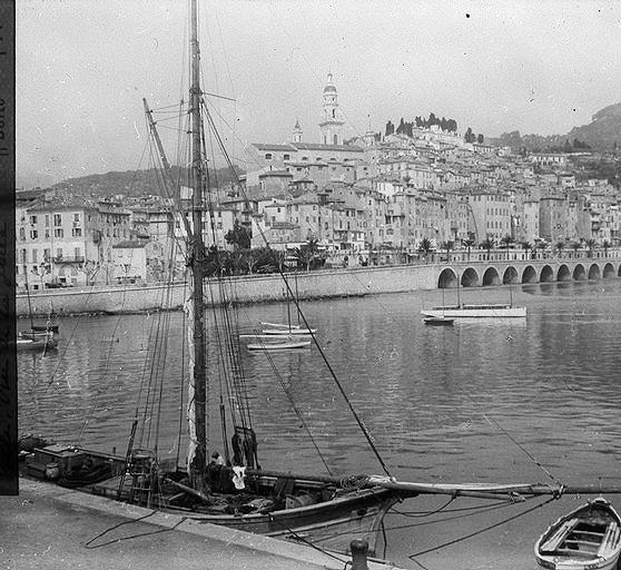 La vieille ville vue de la jetée