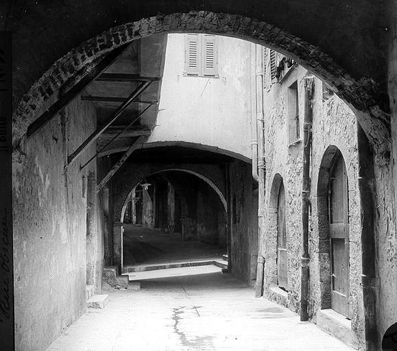 Rue obscure