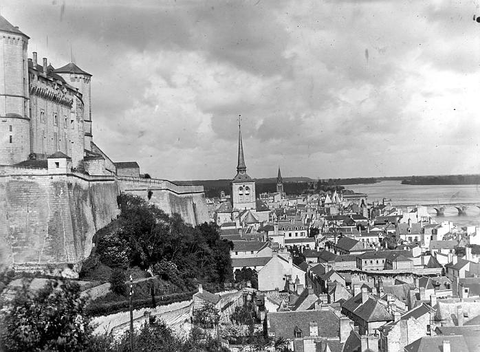 Vue de la ville et de la Loire