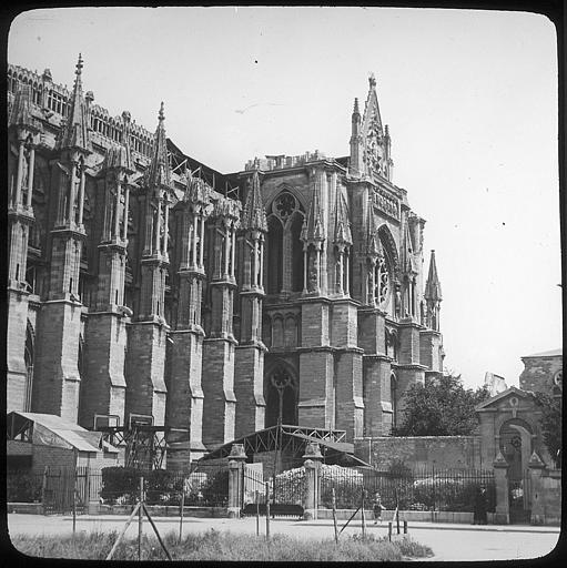 Nef et transept sud