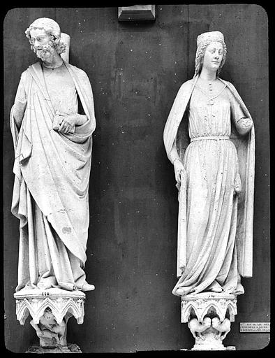 Deux statues