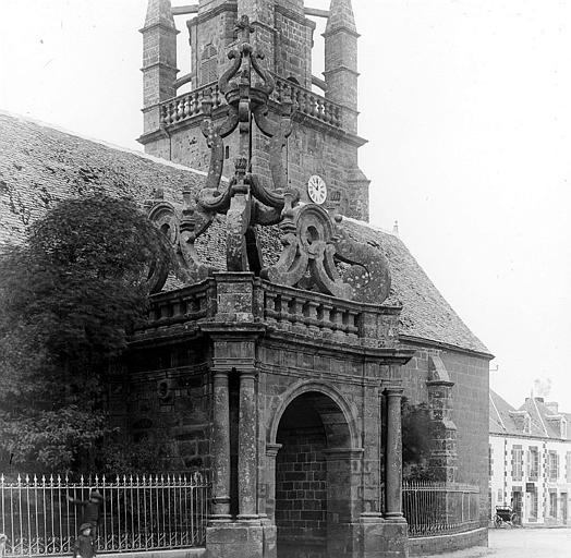 Statue de Saint-Cornély, portail nord