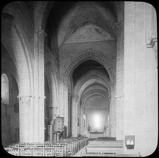 Intérieur de la nef et choeur