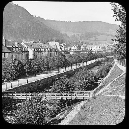 Passerelles le long de la Dordogne