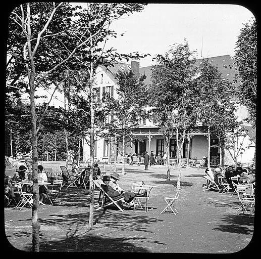 Terrasse et façade