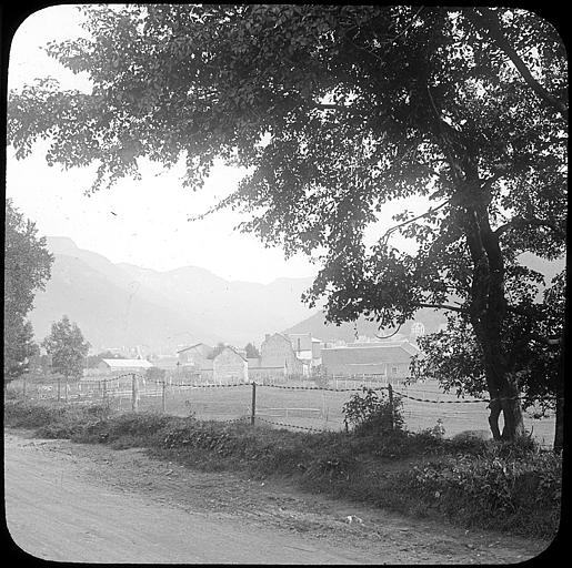 Vue générale prise de la route