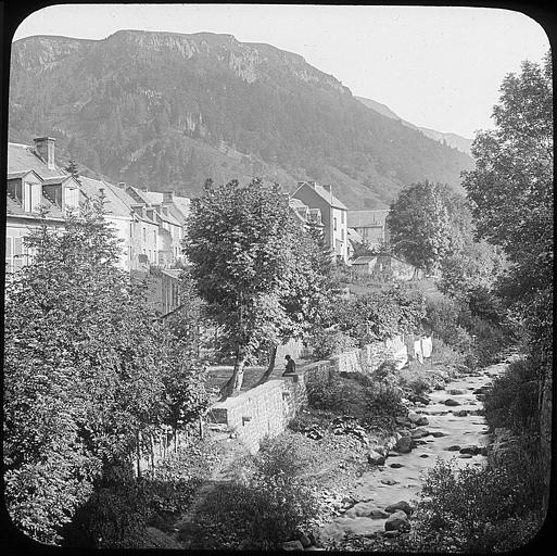 Vue générale des bords de la Dordogne