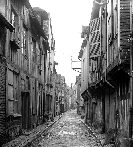 Façades en surplomb
