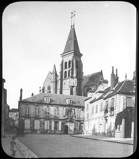 Clocher vu de la ville au sud-ouest