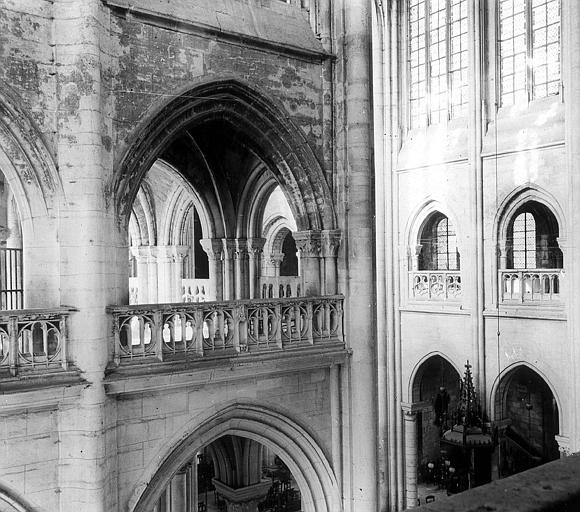 Vue intérieure, le triforium