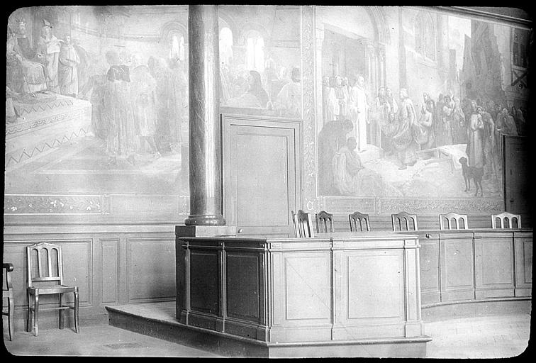 Intérieur, salle du Conseil