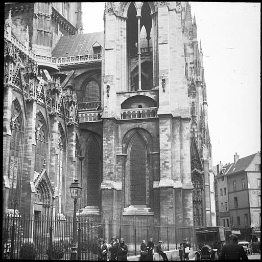 Transept, extérieur