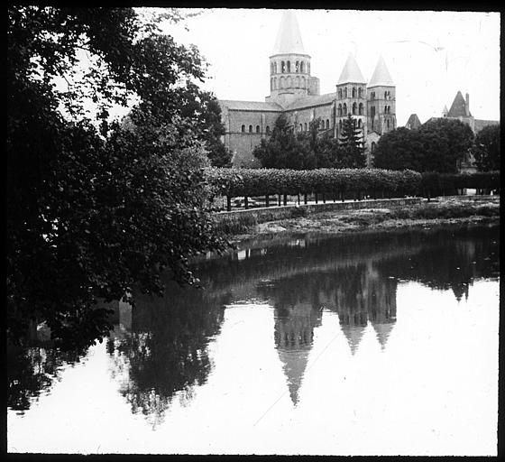 La basilique vue du nord-ouest