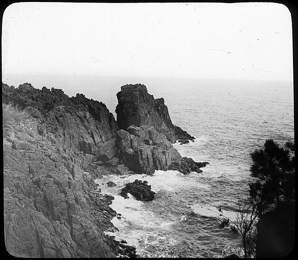 L'Estérel : côte de rochers