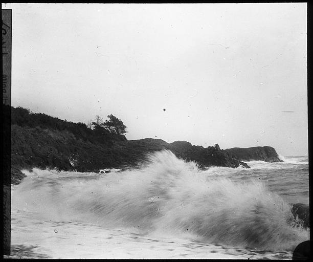 L'Estérel : calanque d'Aurelle, une vague