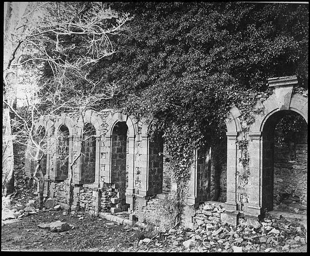 Le cloître