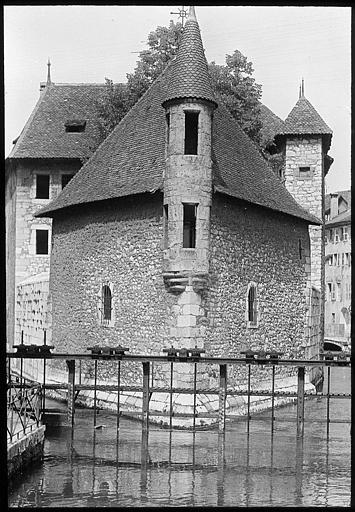 La partie est du bâtiment après restauration