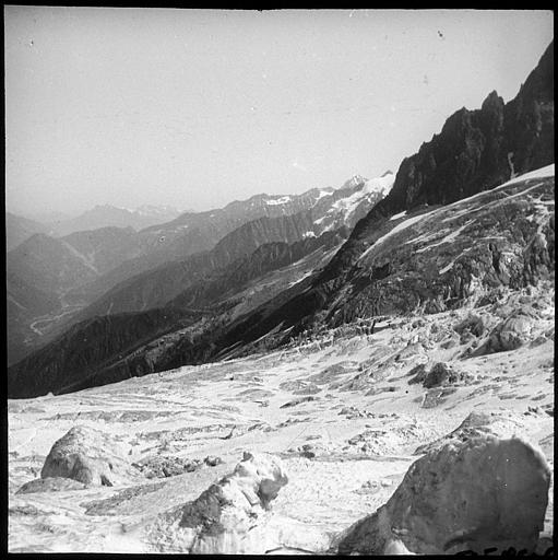 Le mont Blanc et le glacier des Bossons