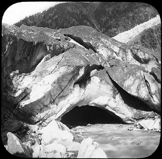 Mont Blanc : arche de glace
