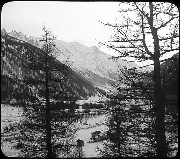 Envolée sur la vallée de Chamonix vue du Planet