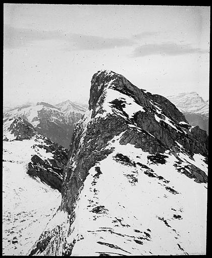 Les Cornettes de Bise, sommet avec borne 83