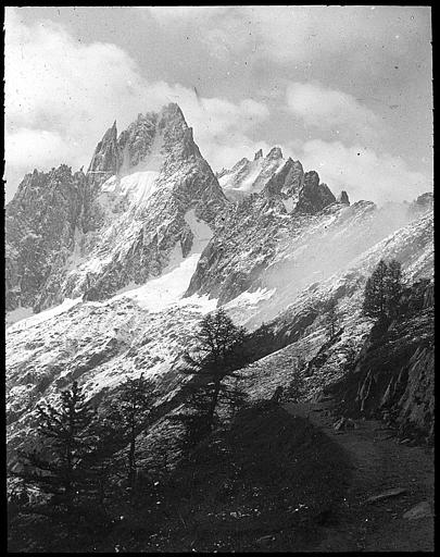 Massif du montBlanc : le Grand Charmoz
