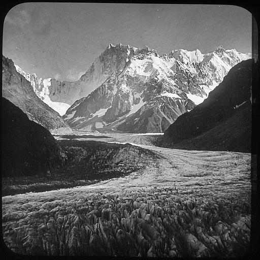 Vue générale de la mer de glace