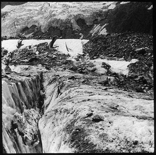 Crevasse sur la mer de glace