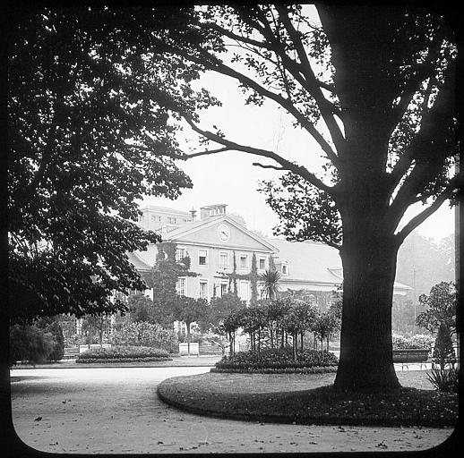 Façade sur le parc