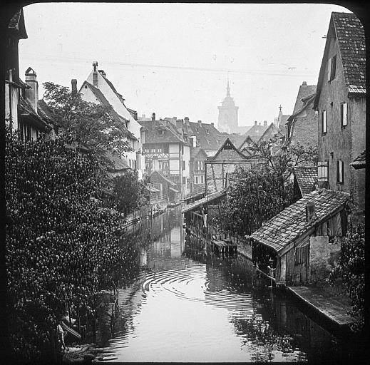 La Petite Venise vue du pont Saint-Pierre ; la Lauch