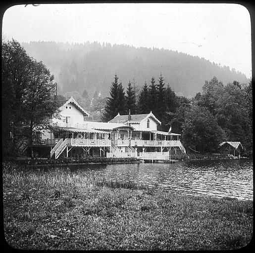L'établissement du bord du lac de Gérardmer