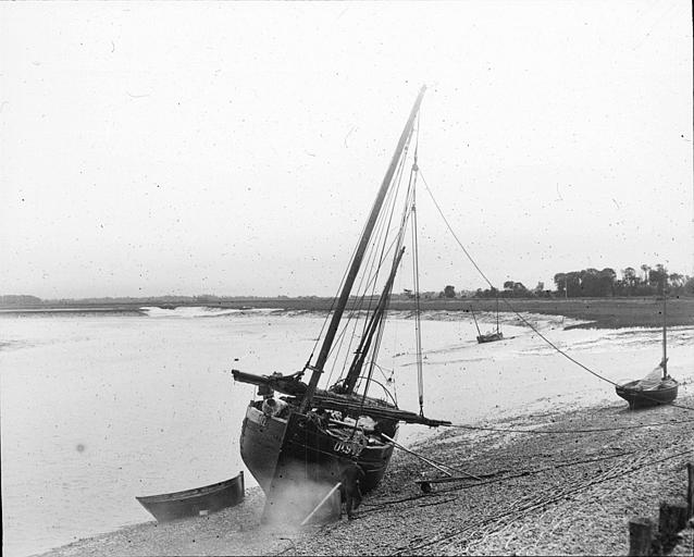 Bateaux sur la plage