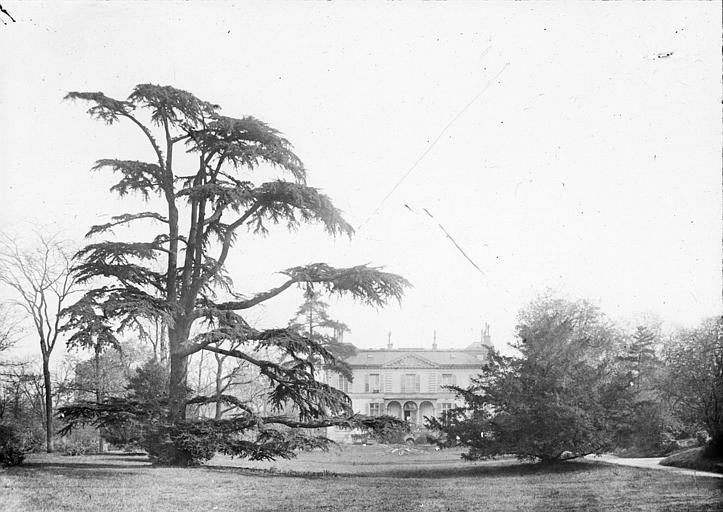 Vue d'ensemble du parc et de la demeure