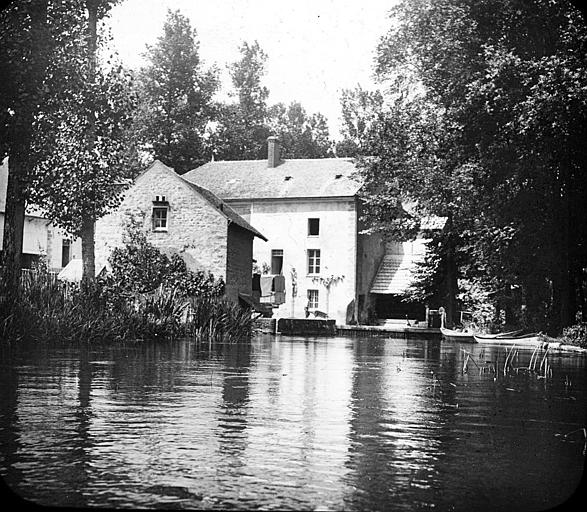Lavoir sur le Loing
