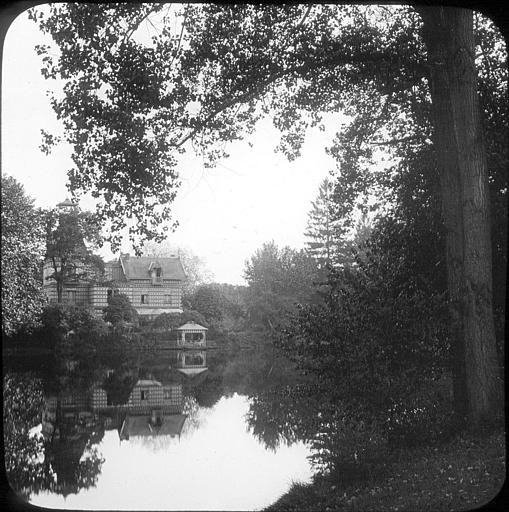 Belle demeure au bord du lac