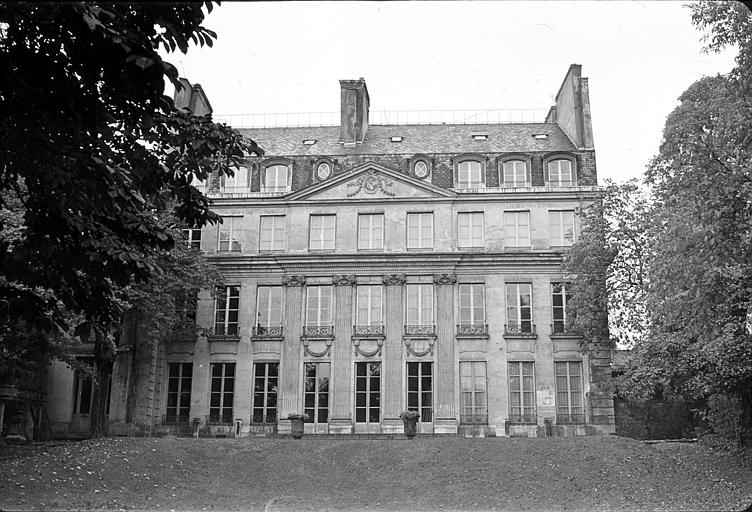 Façade donnant sur le jardin