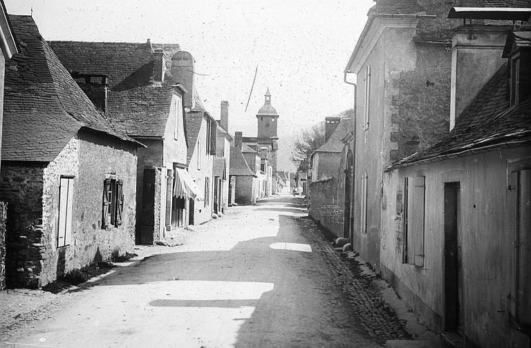 Vue d'ensemble de la rue de l'église