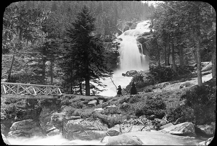 Chute supérieure du Gave de Gaube près du Pont d'Espagne