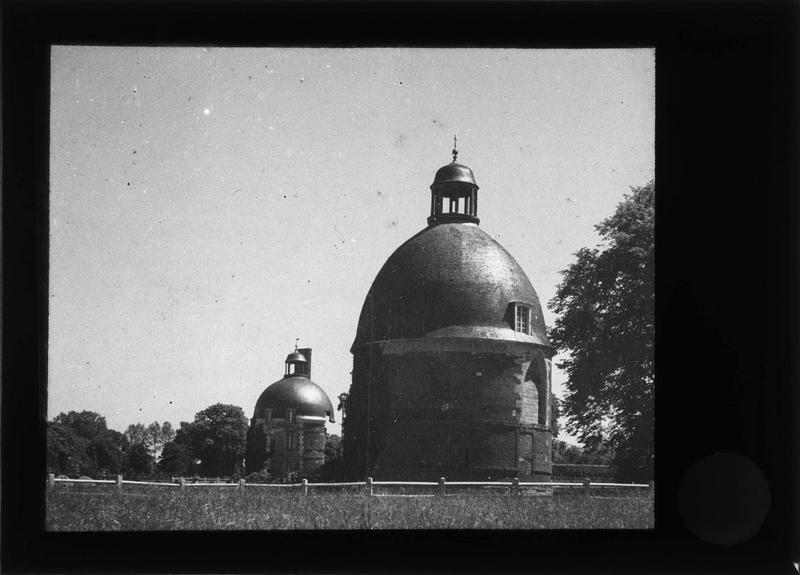 Tours Saint-Jean et Saint-Pierre sur parc