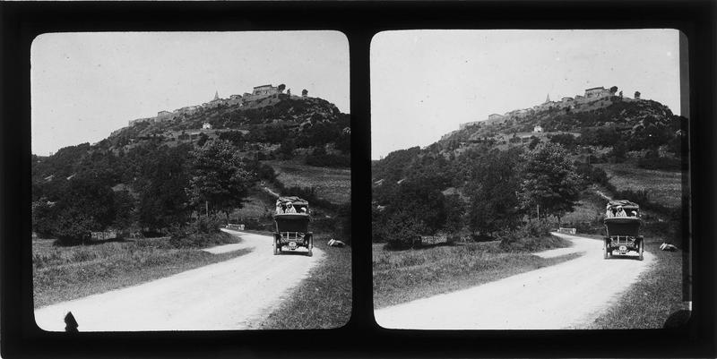 Ensemble sud depuis la route Ramadies et voiture