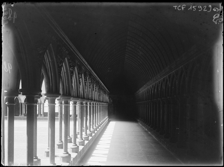 Une galerie du cloître