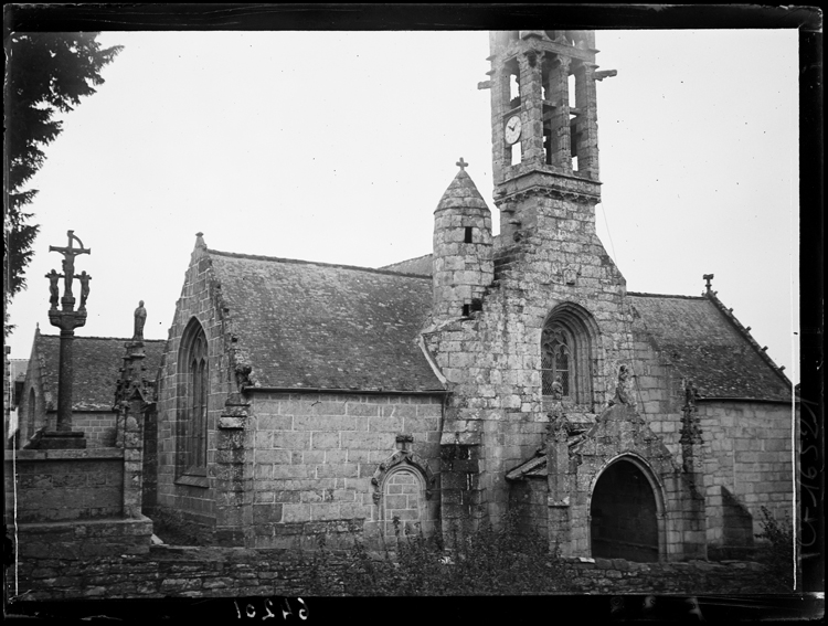 Façade occidentale et calvaire