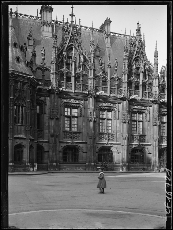 Façade sur la cour intérieure