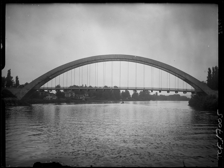 Pont sur la Seine